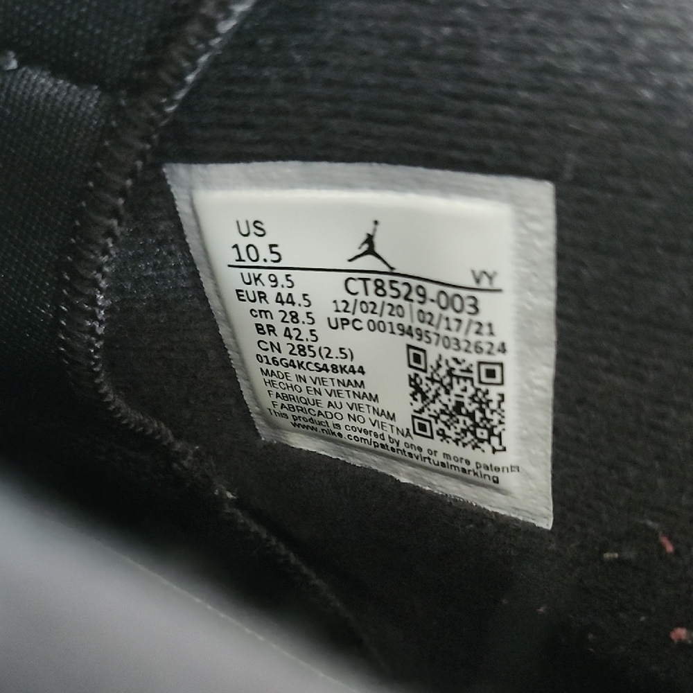 Air Jordan 6 Retro Electric Green and Black High-Top Sneakers 10.5 - Picture 9 of 10